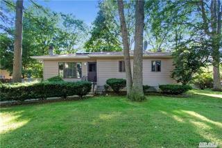 23 Locust Dr, Nesconset, NY 11767-2704