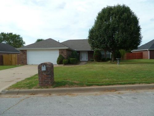 314 Edgehill Ave, Lowell, AR 72745-8300