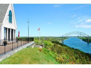 950 Scenic Hwy, Bourne, MA 02532-2256