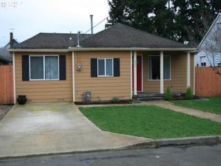 455 Berkeley St, Gladstone, OR