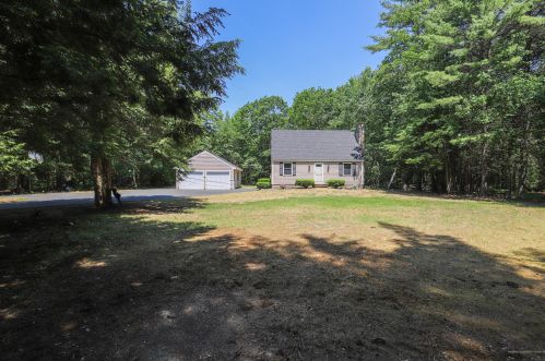 5 Stroutbrook Dr, Steep Falls, ME 04085-6853