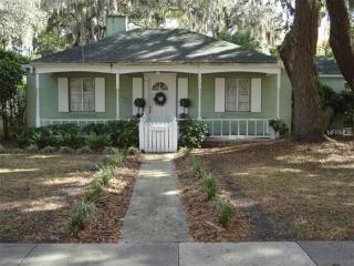 502 Perkins St, Leesburg, FL 34748-3907