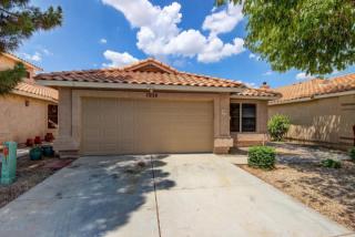 7938 Paradise Dr, Peoria, AZ 85345-1331