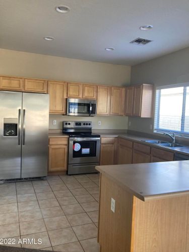 45013 Gavilan Dr, Maricopa, AZ 85139-6726