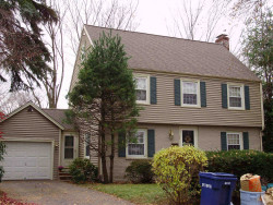 10 Weldon Rd, Newton, MA 02458-1807