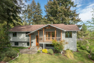 23404 107th Ave, Vashon WA  98070-7644 exterior