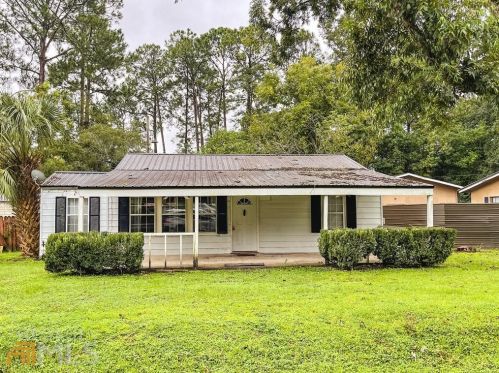 507 Community Dr, Waycross, GA 31501-6118