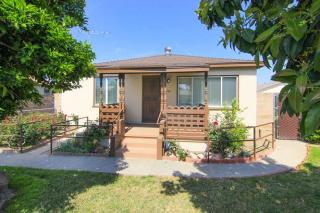 3751 Lofton Pl, Riverside, CA 92501-1615