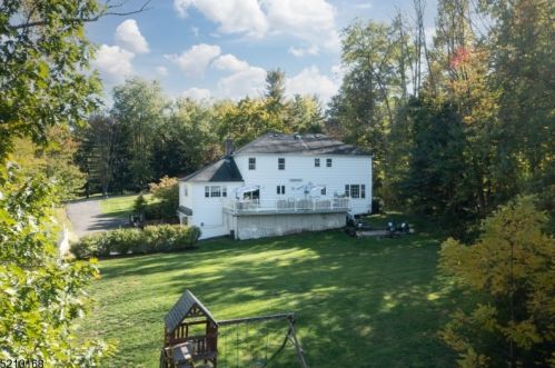 1 Blue Stone Ter, Morristown, NJ 07960-6563