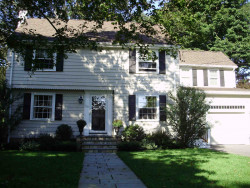 188 Islington Rd, Newton, MA 02466-1012