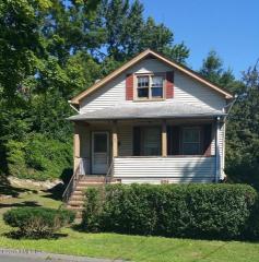 107 Halstead Ave, Greenwich CT  06831-4913 exterior