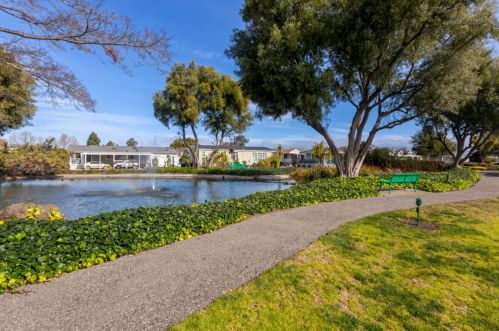 1220 Tasman Dr, Sunnyvale CA  94089-2499 exterior