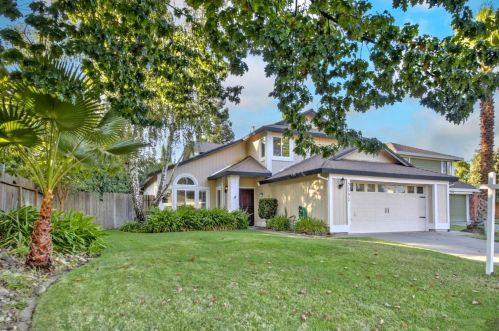 9132 Miners Creek Ct, Elk Grove, CA 95758-5362