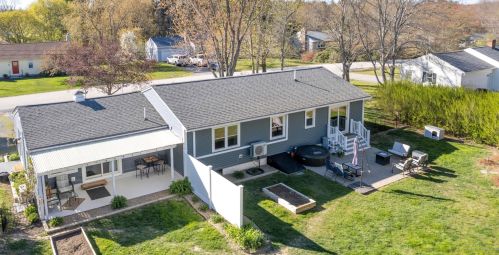 52 Raydon Road Ext, York, ME 03909-1625