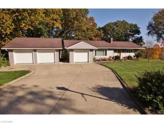 1485 Elm Grove Ave, Akron, OH 44312-4674