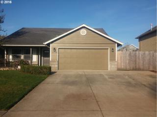 2585 Jamestown St, Woodburn, OR 97071-8678