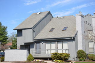 65 Linda Ln, Edison, NJ 08820-4502