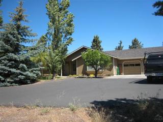 64340 Crosswinds Rd, Bend, OR 97701-8700