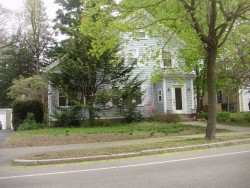 977 Beacon St, Newton, MA 02459-1722