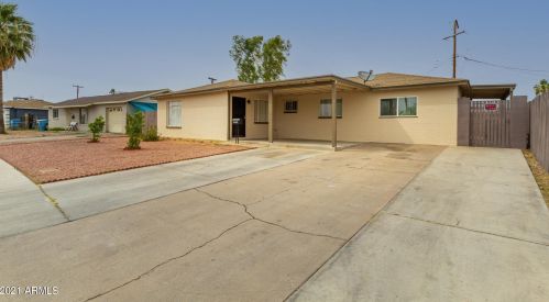 4403 56th Dr, Phoenix, AZ 85031-1831