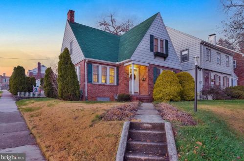 687 Florida Ave, York, PA 17404-3118