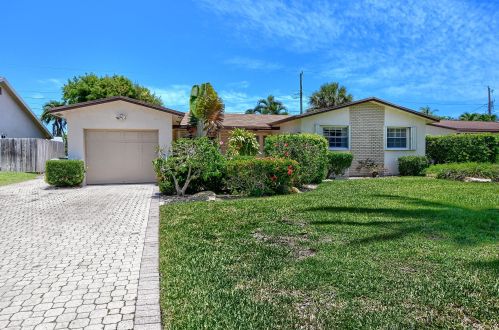 517 Heron Dr, Delray Beach FL  33444-1842 exterior