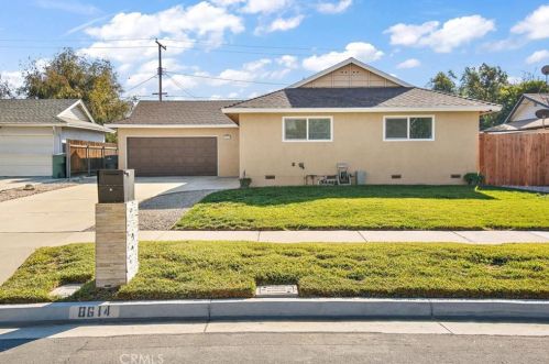 8614 Camelia Dr, Riverside, CA 92504-2311