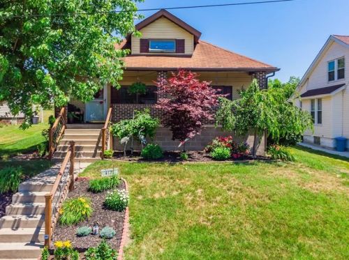 4121 Terrace Ave, Library, PA 15129-9536