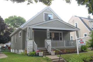 108 66th St, Milwaukee, WI 53214-1728