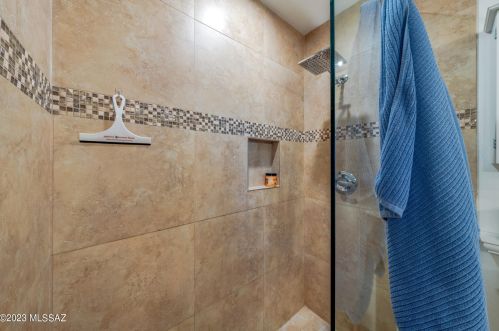 10060 Discovery Dr, Tucson AZ  85748-7608 exterior