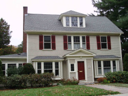 89 Beaumont Ave, Newton, MA 02460-2315