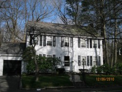 74 Dedham St, Newton, MA 02461-2109