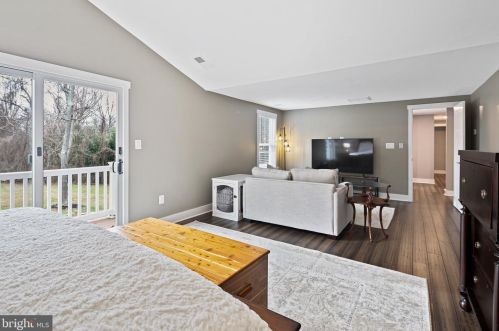 6018 River Meadows Dr, Columbia MD  21045-3825 exterior