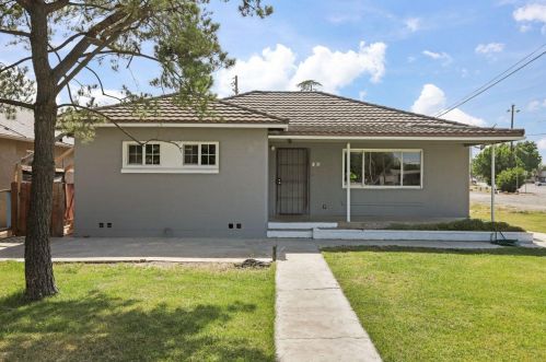 1005 S St, Newman, CA 95360-1209