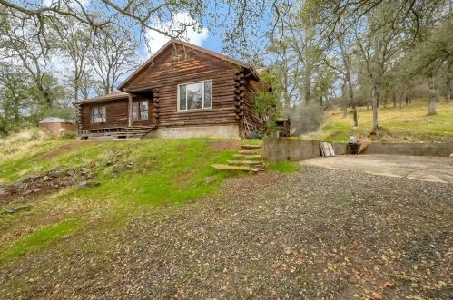 9961 Township Rd, Browns Valley, CA 95918-9626