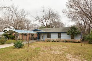 3203 Dolphin Dr, Austin TX  78704-6026 exterior