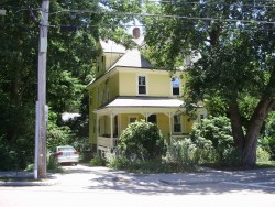 176 Dedham St, Newton, MA 02461-2118