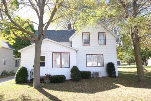 316 2 St, Melrose MN  56352-1023 exterior