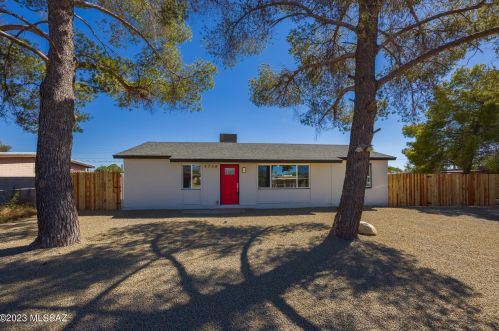 5758 29th St, Tucson, AZ 85711-5905