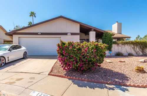 1329 Isabella Ave, Mesa, AZ 85202-9257