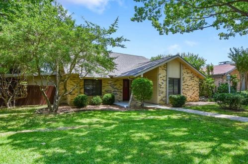 1609 Delaford Dr, Carrollton, TX 75007-2920