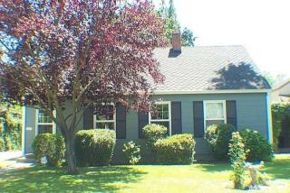 524 Garden St, Sacramento, CA 95815-3706