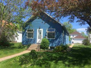 2612 4th Ave, Hibbing, MN 55746-2251