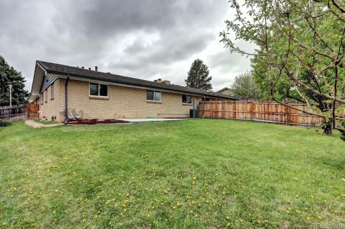 6671 Ithaca Pl, Denver CO  80237-1214 exterior