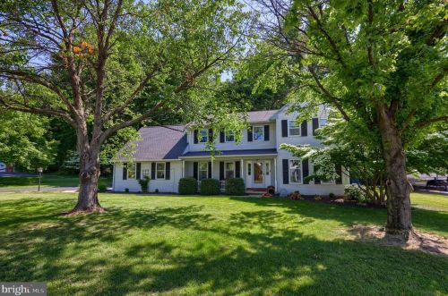 3765 Springetts Dr, York, PA 17406-7028