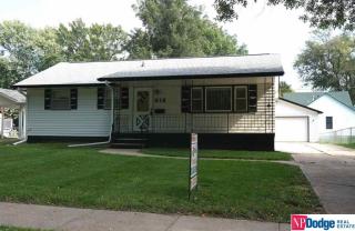 618 15th St, Blair, NE 68008-1212