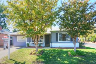 5230 Bradford Dr, Sacramento, CA 95820-6735