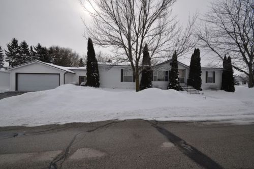 597 Sunset Maple, Sheboygan Falls, WI 53085-3305