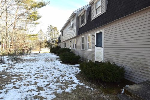 230 Chester Rd, Fremont, NH 03044-3339