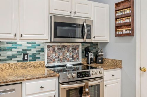 2060 Alfred Blvd, Gulf Breeze FL  32566-7349 exterior